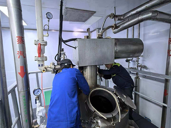 氯化钠烘干单锥螺带干燥机